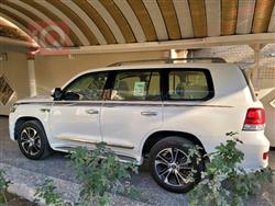 تۆیۆتا لاند کروزەر